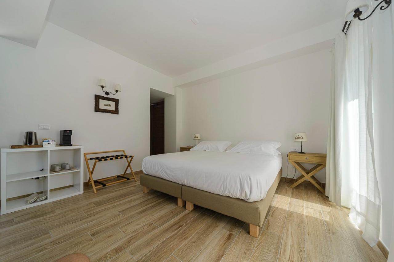 Superior Double or Twin Room,1139900008:JPEG
